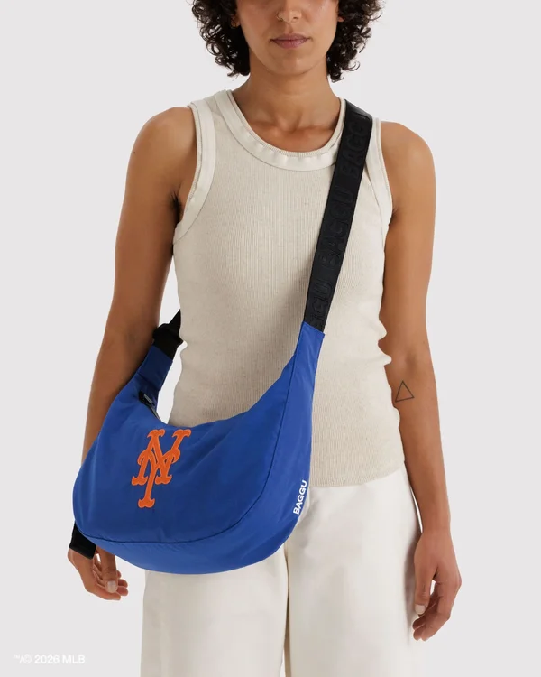 Medium Nylon Crescent Bag - New York Mets™ - Material: heavyweight-nylon