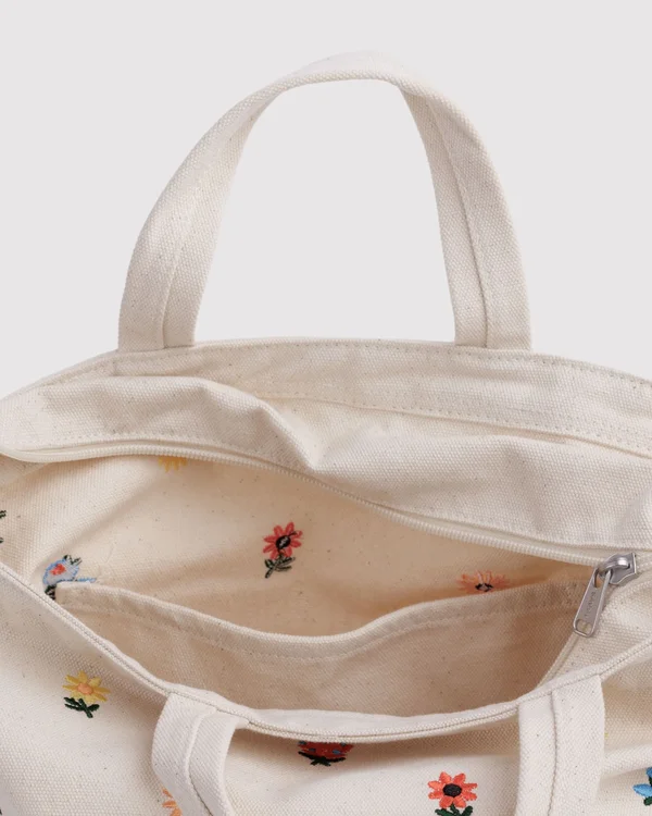 Horizontal Zip Duck Bag - Embroidered Ditsy Floral - Size: OS